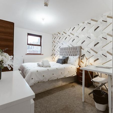 Whitechapel En-Suite Beds To Stay London Exteriör bild